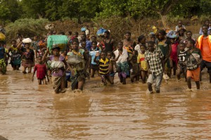 Översvämningarna 2013 drabbade Malawi mycket hårt. Foto: Arjan van de Merwe/UNDP