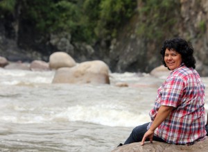 Berta Cáceres vid Gualcarque River i västra Honduras. Foto: Goldman Environmental Prize