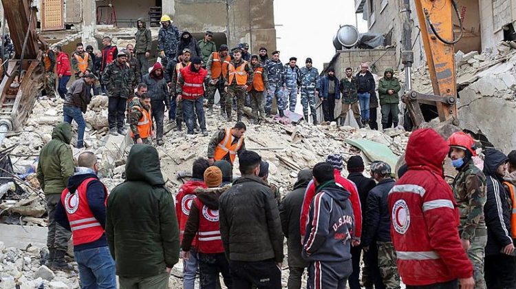 ”Ingen hjälp – bara döda syrier kom över gränsen från Turkiet”